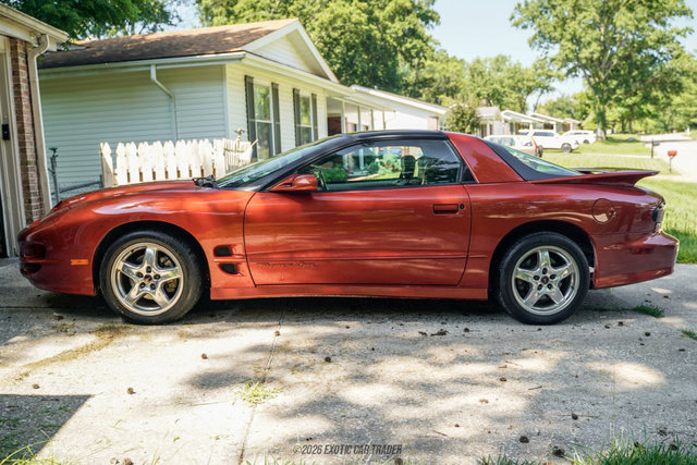 Used 2002 Pontiac Firebird Trans Am RWD image 3