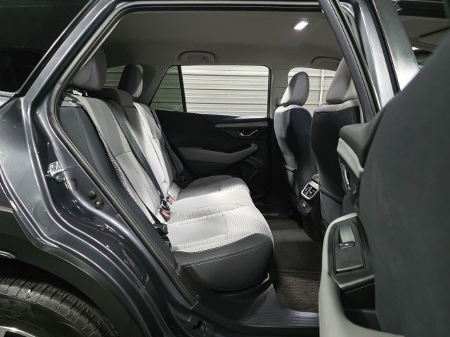 Used 2023 Subaru Outback Premium image 16