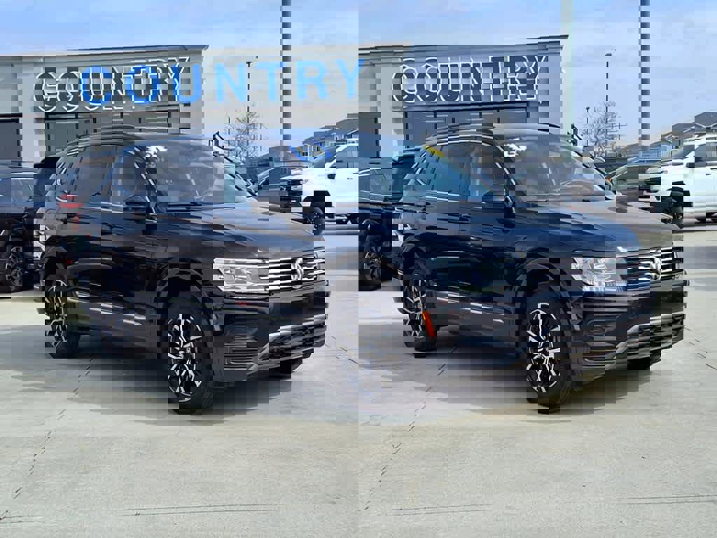 Used 2021 Volkswagen Tiguan SE image 7