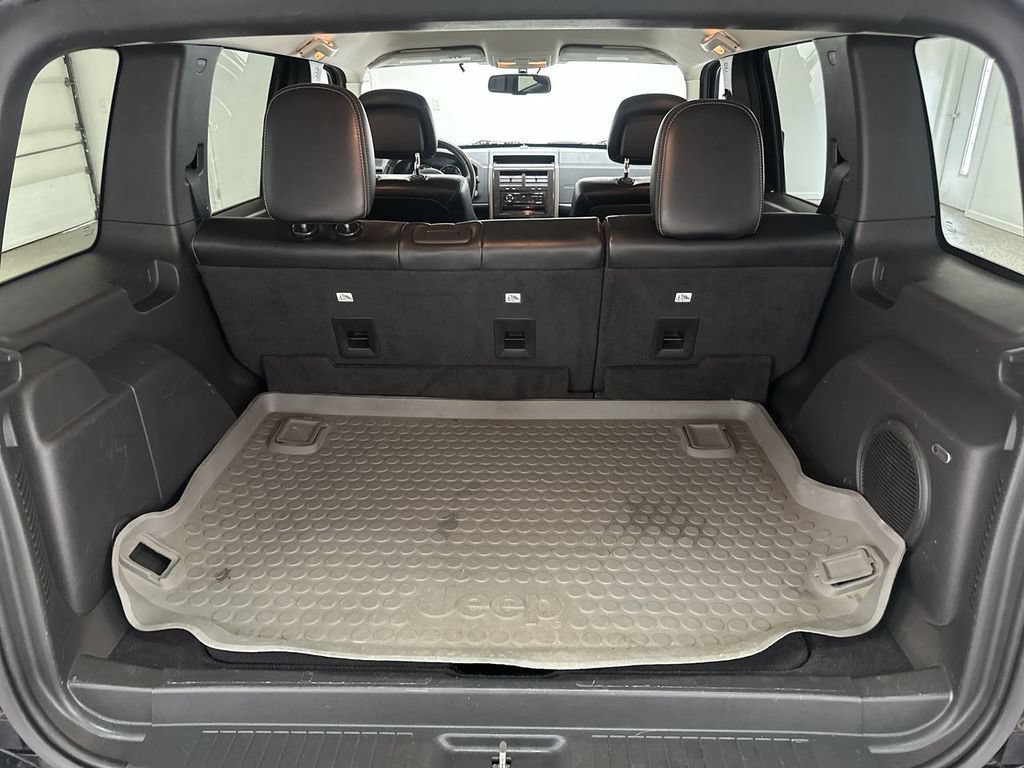 Used 2012 Jeep Liberty Limited Jet AWD/4WD image 25