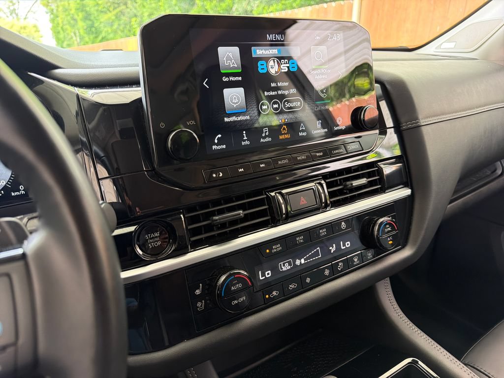 Used 2025 Nissan Pathfinder Platinum w/ Cargo Package FWD image 26