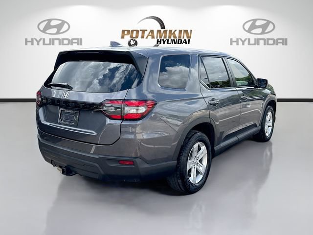 Used 2023 Honda Pilot LX image 5