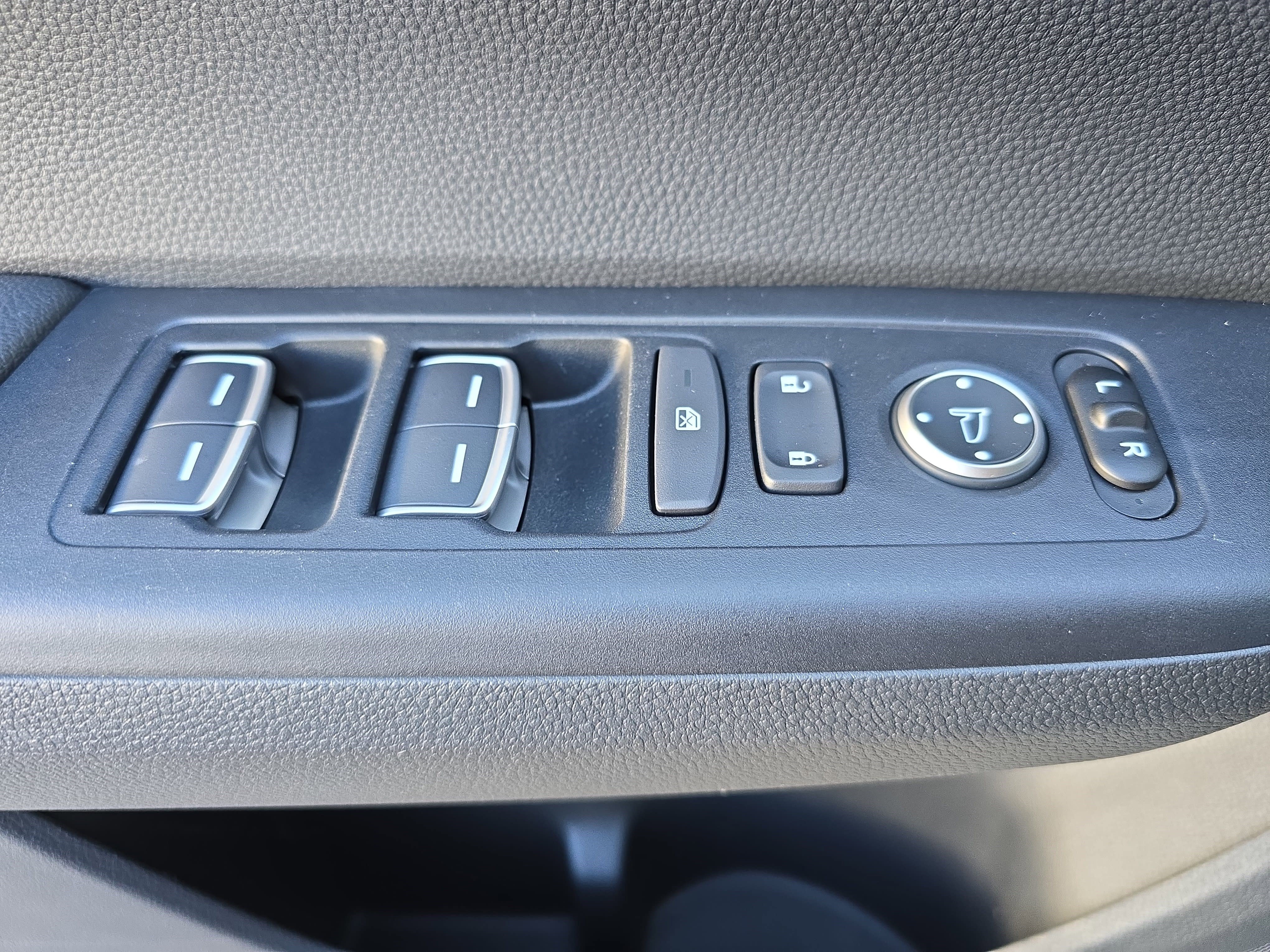 Used 2024 Honda CR-V EX-L image 28