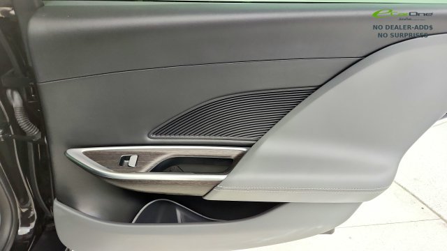 Used 2025 Lucid Air Pure RWD image 42