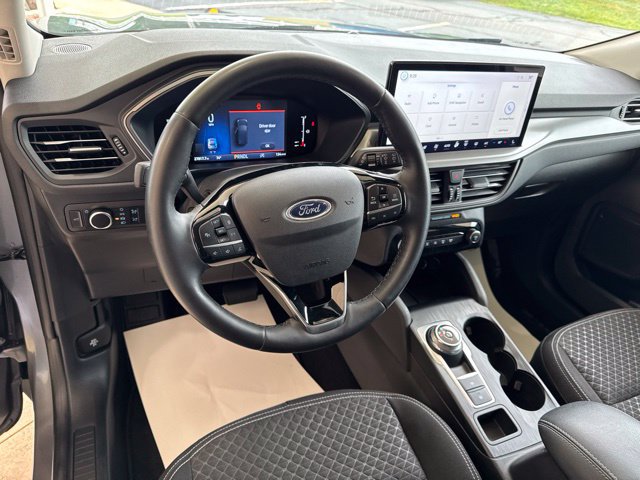 Used 2023 Ford Escape Active w/ Tech Pack #1 AWD/4WD image 14