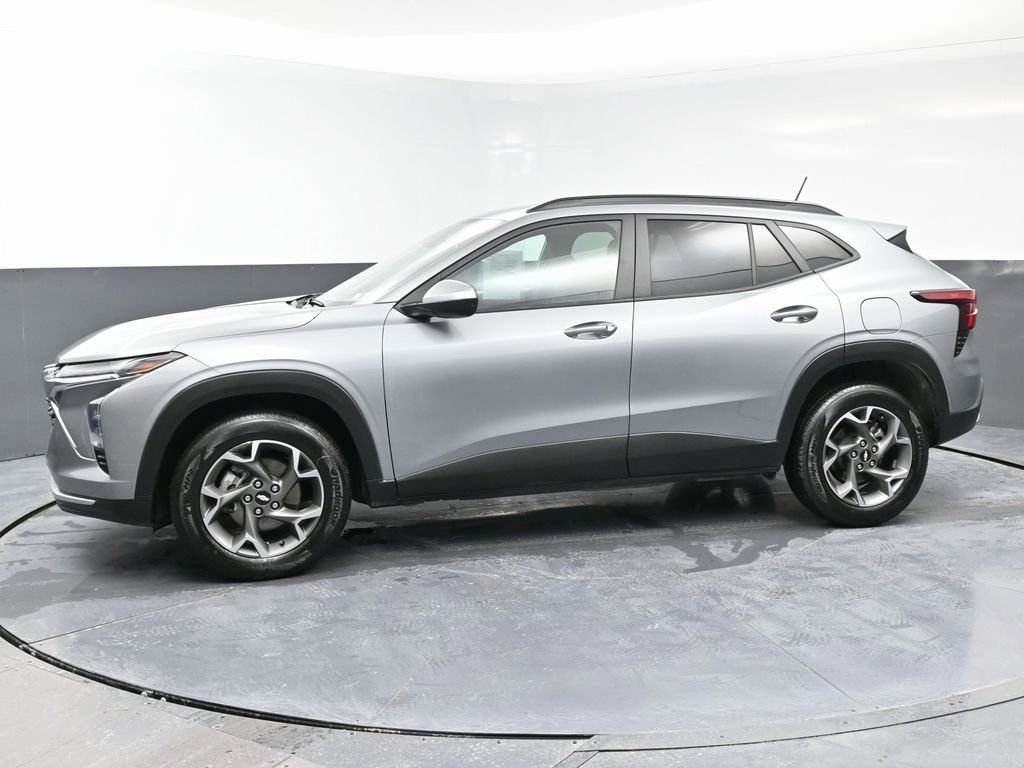 Used 2024 Chevrolet Trax LT image 6