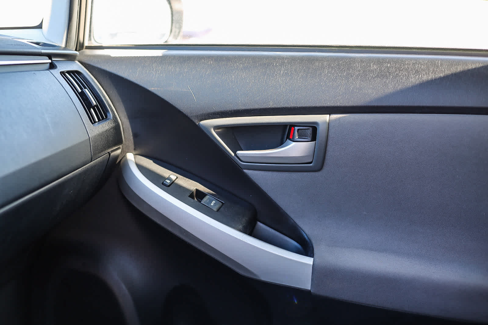 Used 2012 Toyota Prius Two FWD image 21