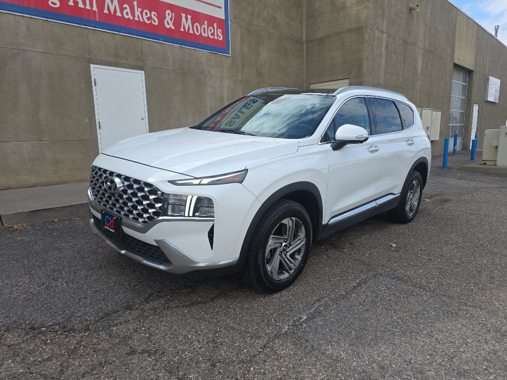 Used 2023 Hyundai Santa Fe SEL w/ Premium Package image 3