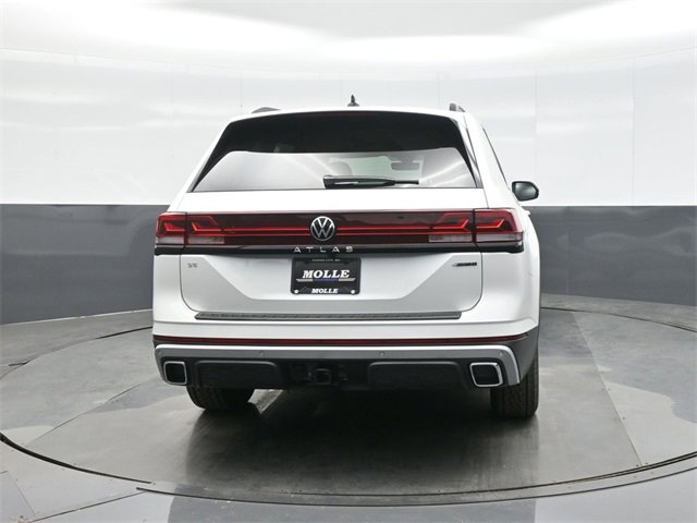New 2026 Volkswagen Atlas Peak Edition image 6