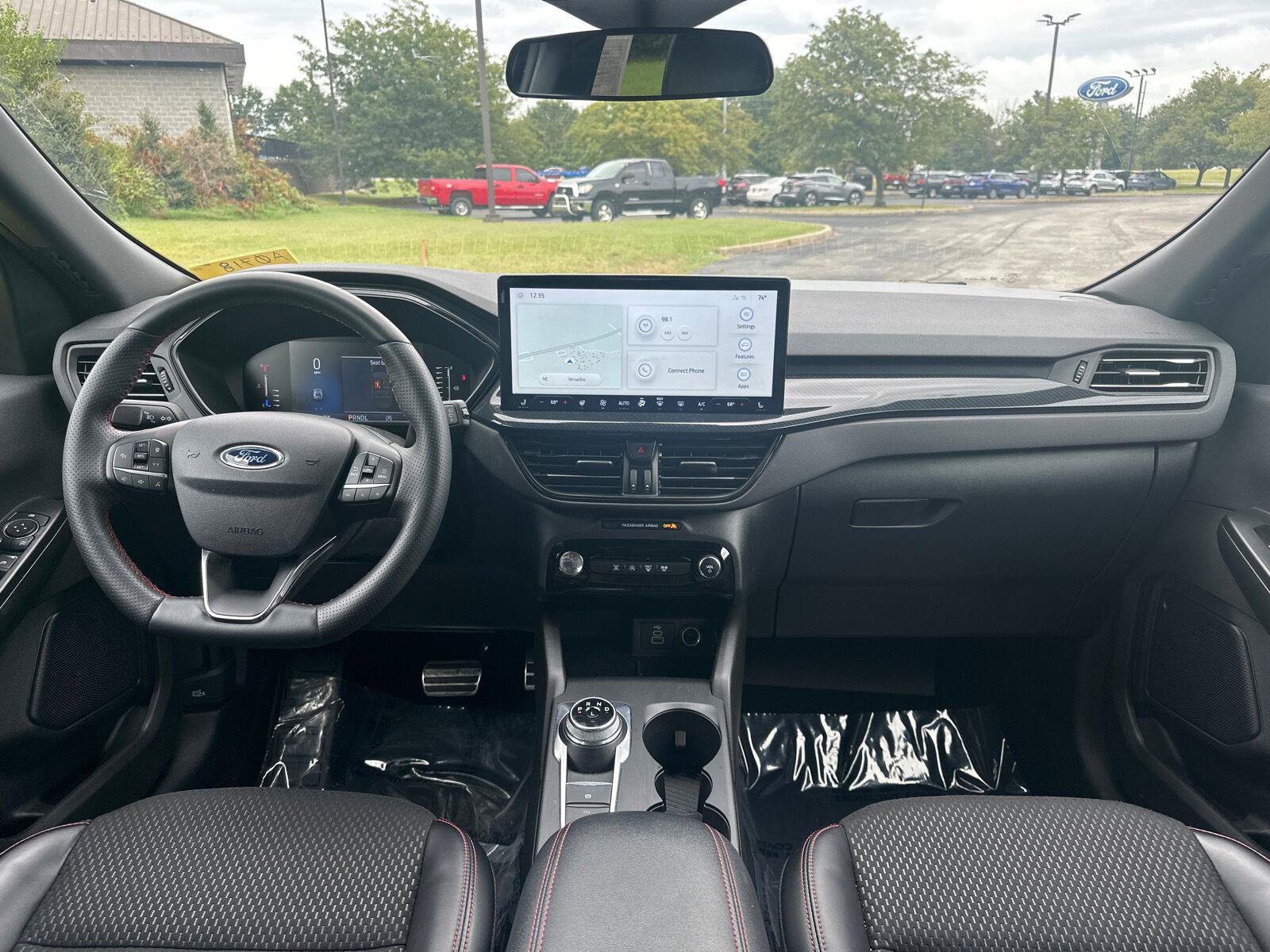 Used 2024 Ford Escape ST-Line w/ Tech Pack #1 AWD/4WD image 2