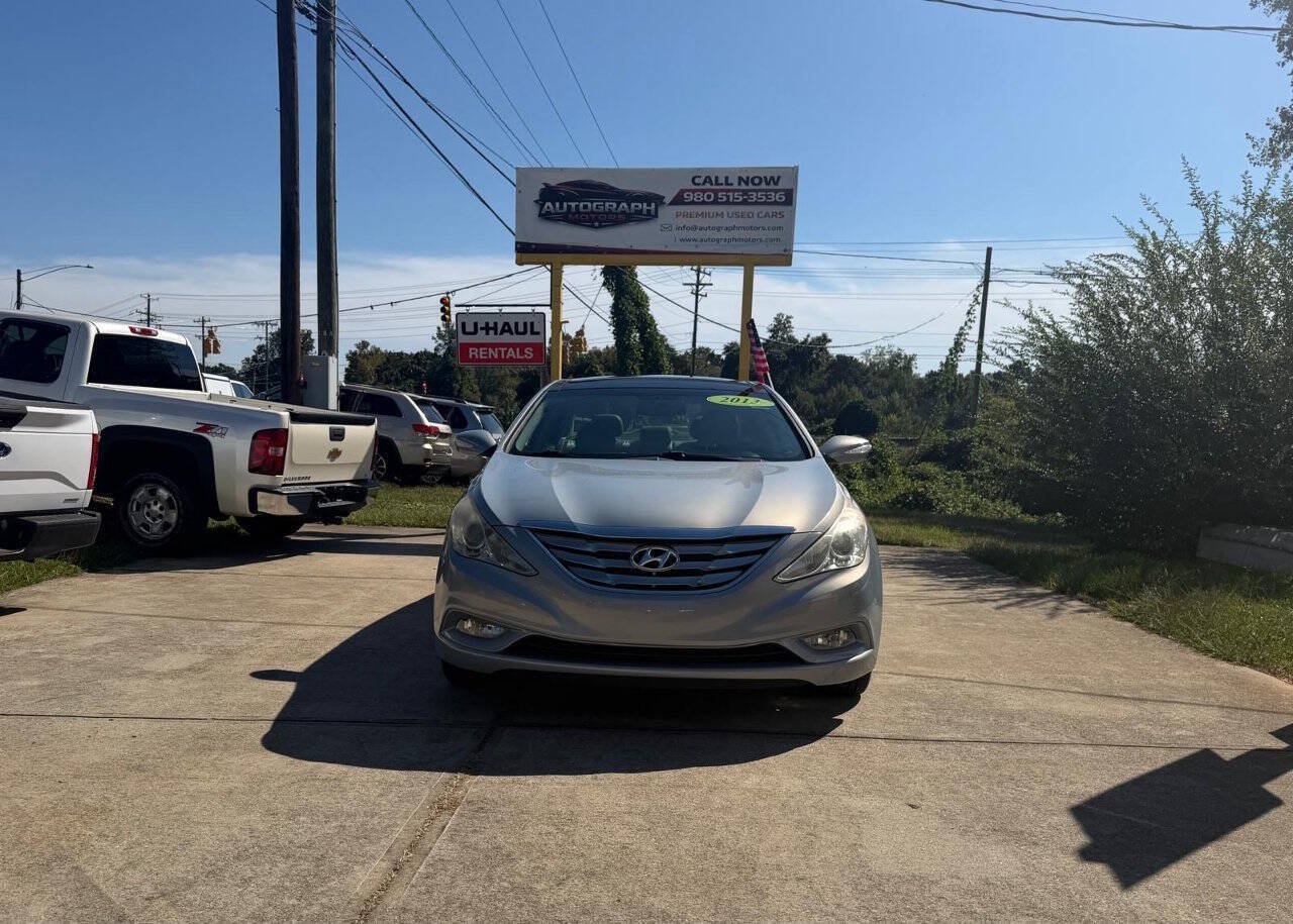 Used 2013 Hyundai Sonata Limited w/ Premium Pkg FWD image 2