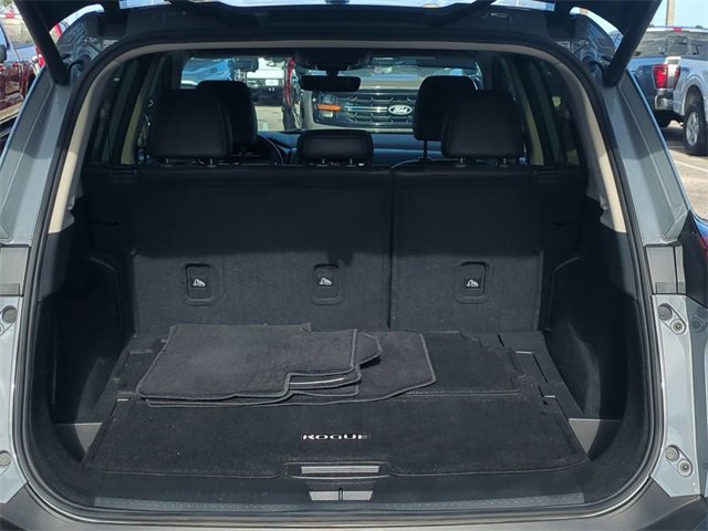 Used 2023 Nissan Rogue Platinum w/ Platinum Premium Package image 13