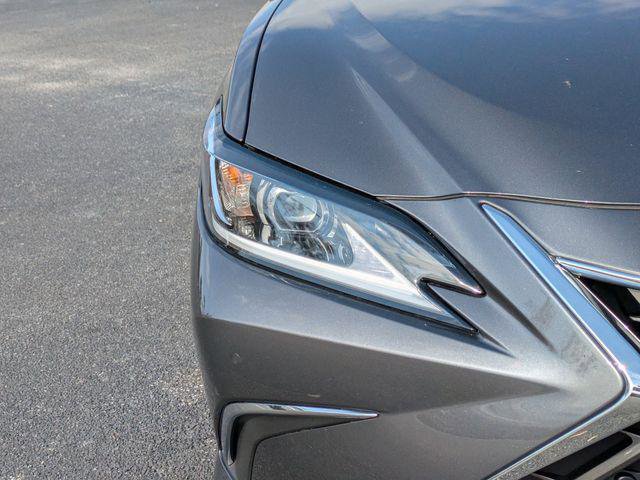 Certified 2023 Lexus ES 350 w/ Premium Package image 10