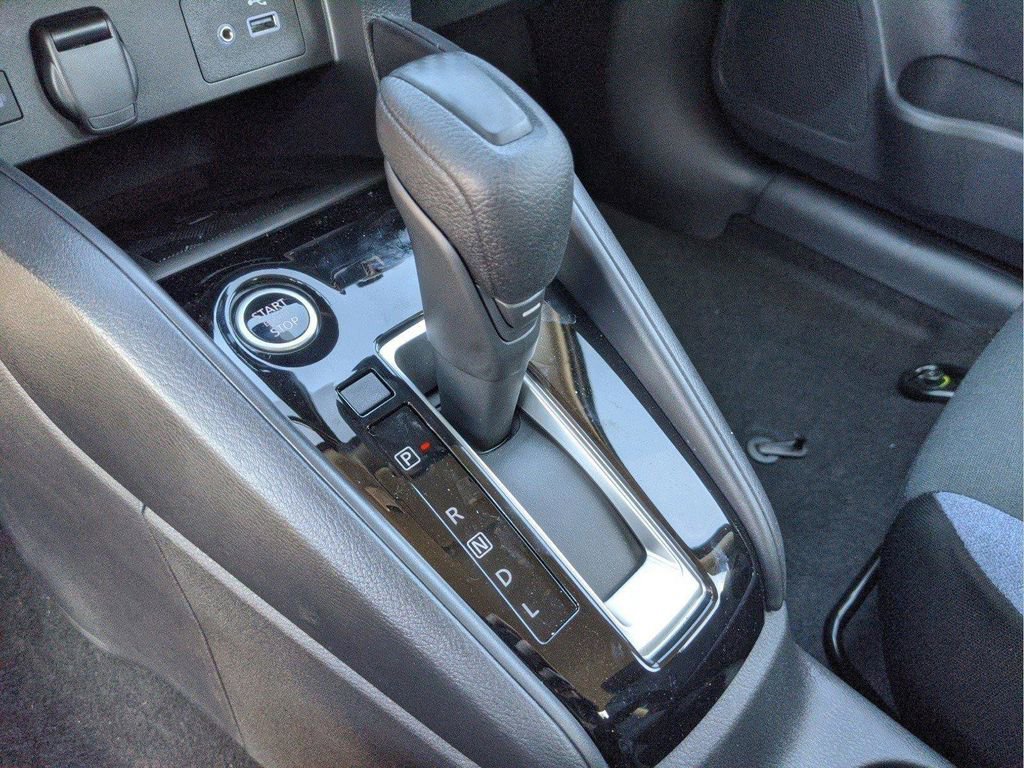 New 2025 Nissan Versa SV w/ Trunk Package FWD image 30