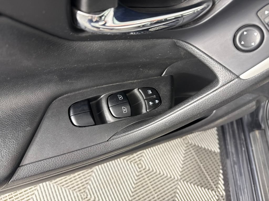 Used 2018 Nissan Altima 2.5 SL FWD image 12