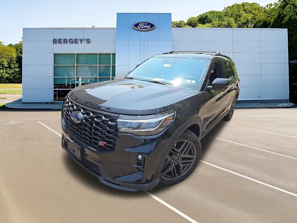Certified 2025 Ford Explorer ST AWD/4WD image 3