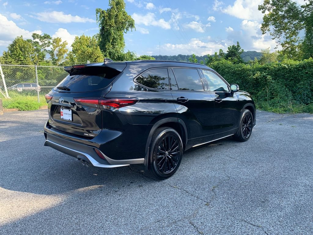 Used 2026 Toyota Highlander XSE AWD/4WD image 6