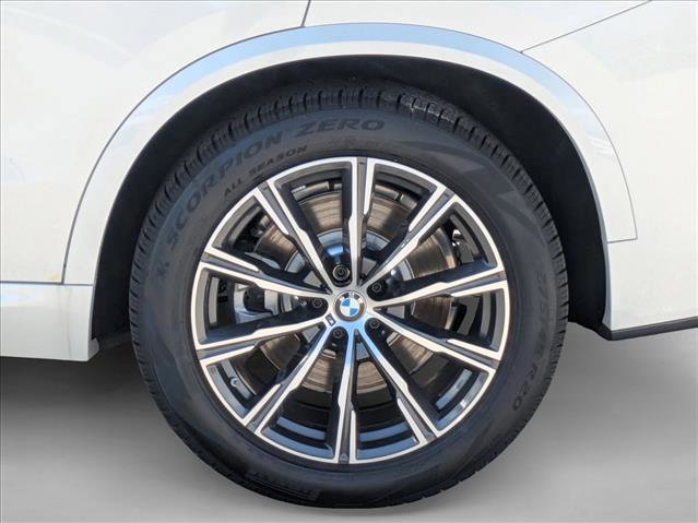 New 2026 BMW X5 xDrive50e image 14