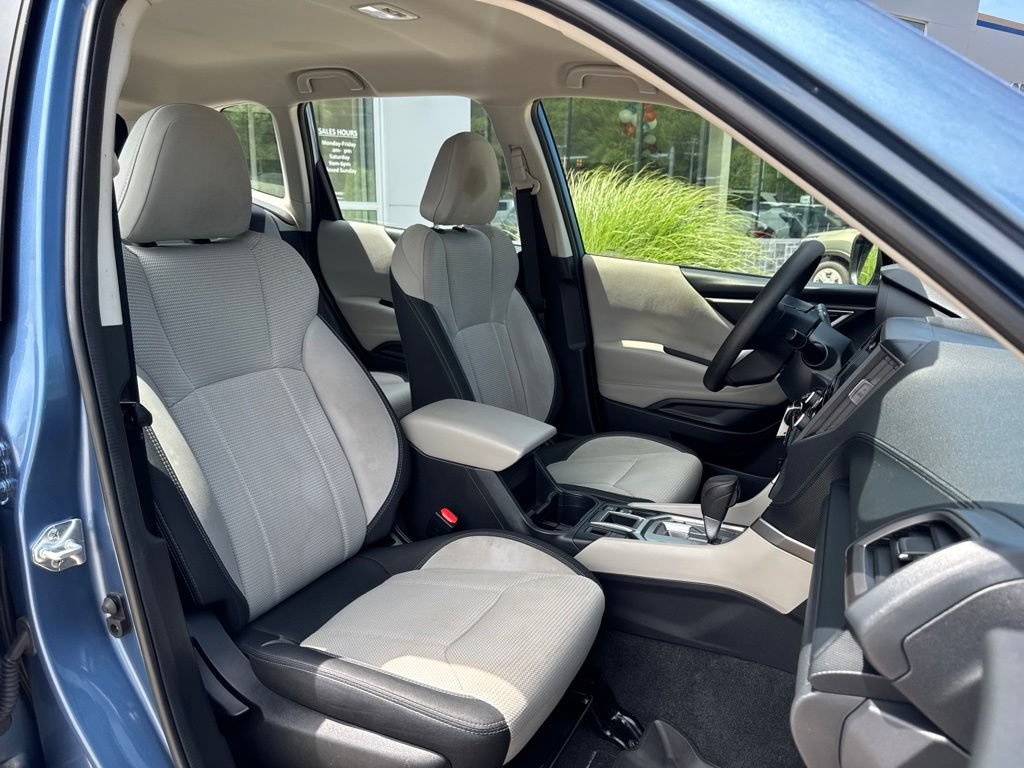 Used 2023 Subaru Forester AWD/4WD image 8