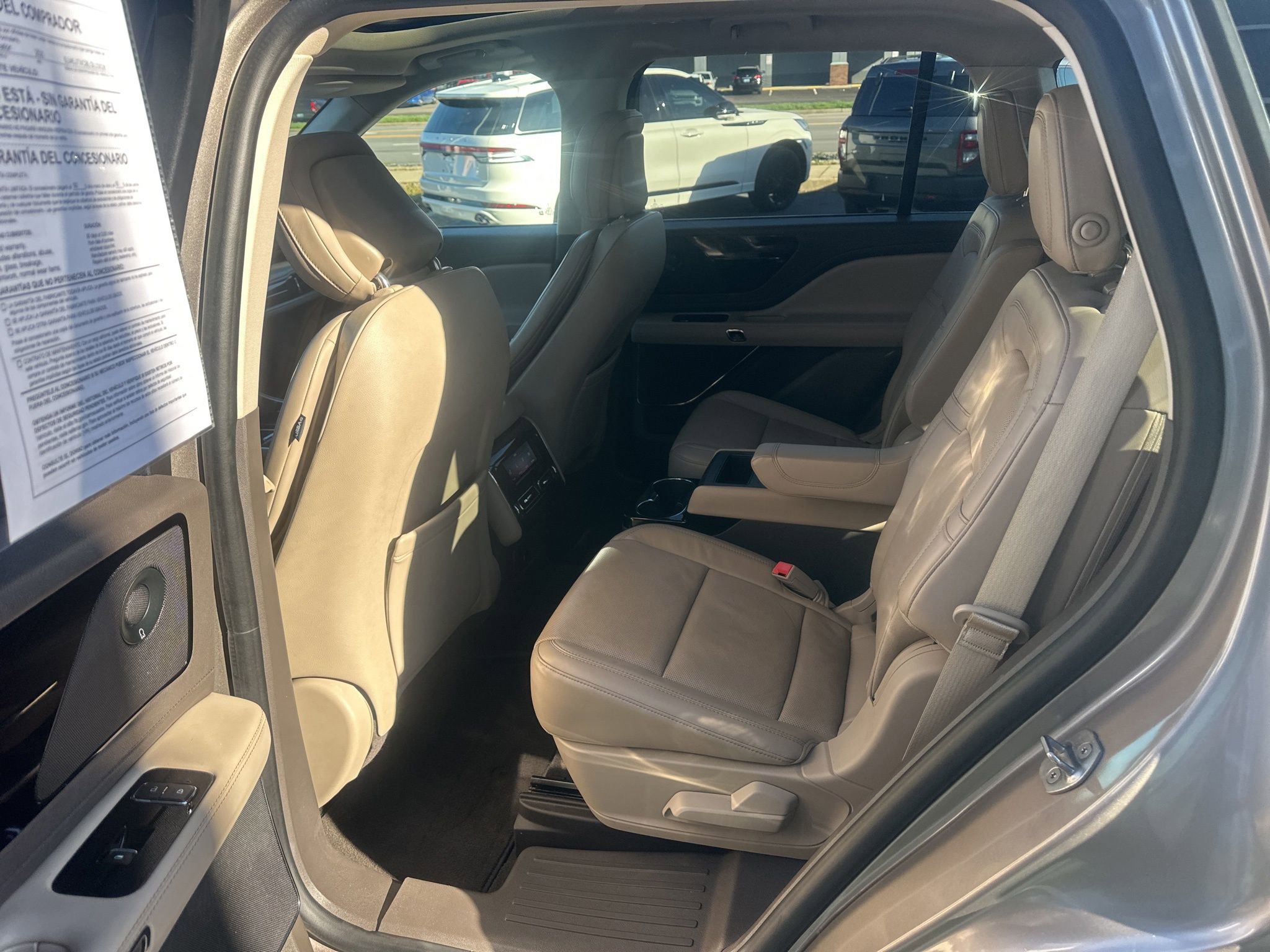 Used 2020 Lincoln Aviator Reserve w/ Equipment Group 201A image 24