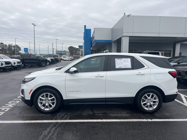 Used 2024 Chevrolet Equinox LT image 2