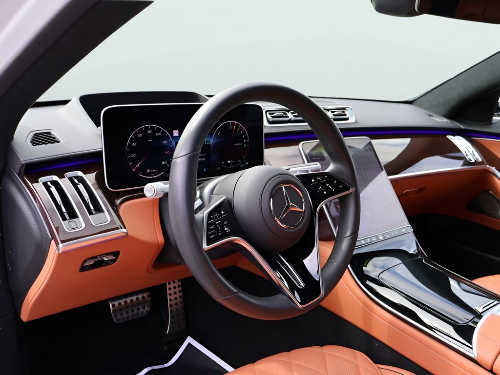 Certified 2025 Mercedes-Benz S 580e 4MATIC Sedan image 17