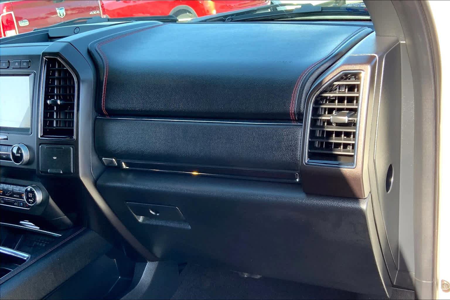 Used 2021 Ford Expedition Limited RWD image 18