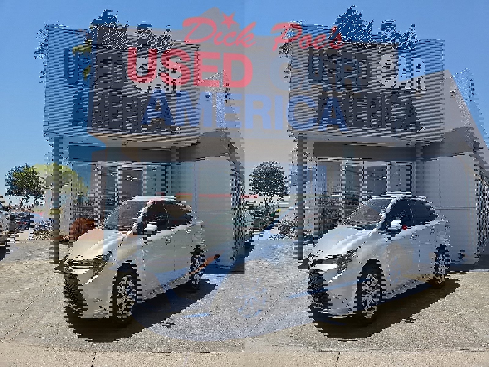 Used 2023 Toyota Corolla LE w/ Carpet Mat Package (TMS)