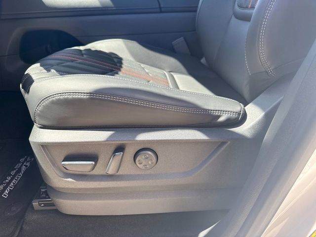 Used 2026 Nissan Armada PRO-4X image 25