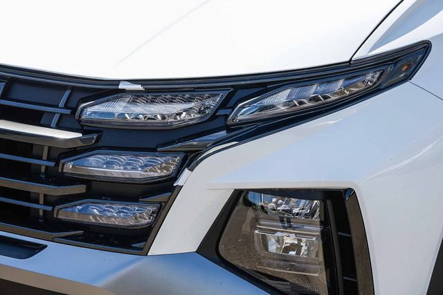 New 2026 Hyundai Tucson Blue SE FWD image 8
