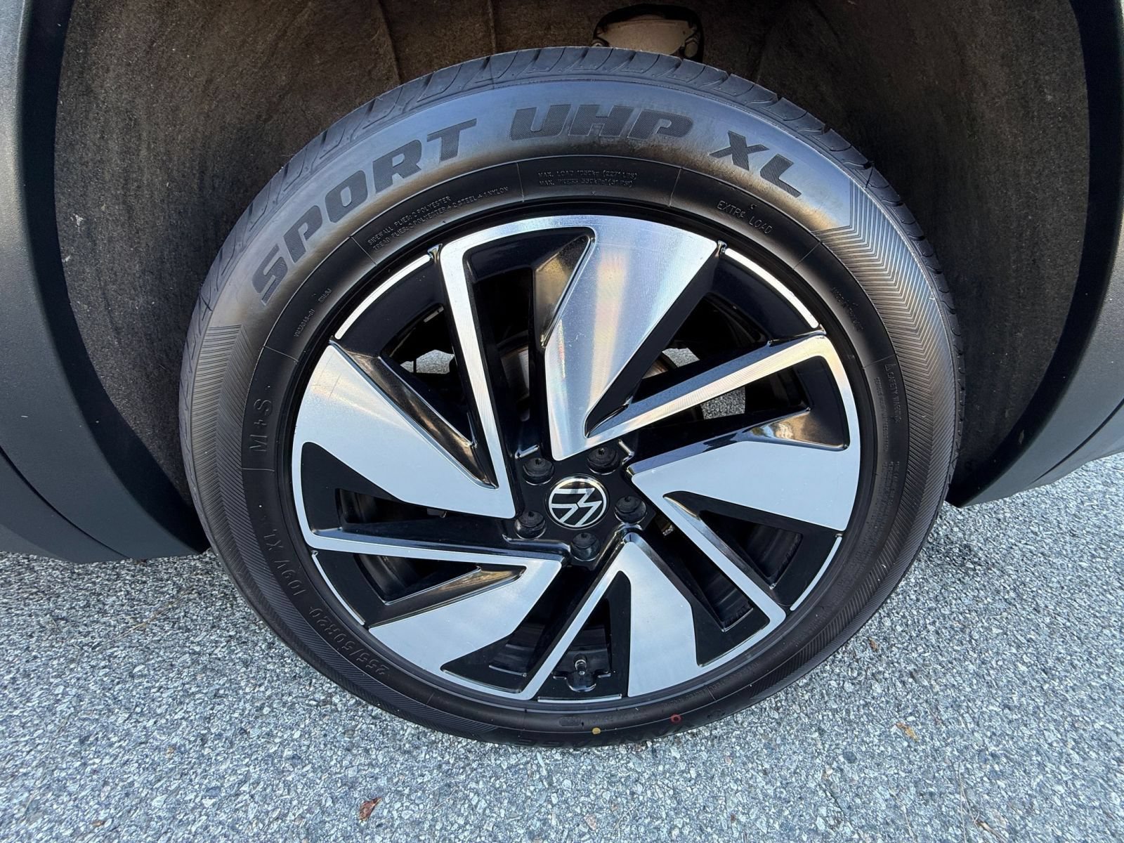 Used 2025 Volkswagen Atlas SE AWD/4WD image 30