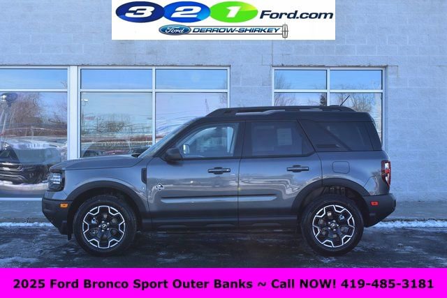New 2025 Ford Bronco Sport Outer Banks image 2