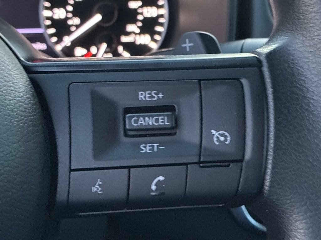 Used 2023 Nissan Rogue S AWD/4WD image 22