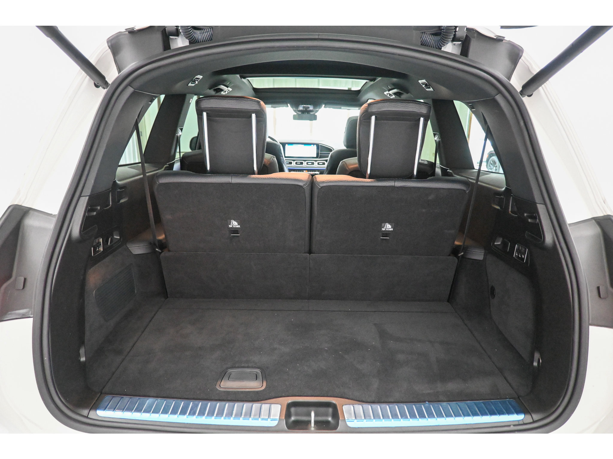 Used 2021 Mercedes-Benz GLS 580 4MATIC image 59