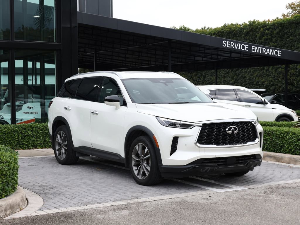 Certified 2023 INFINITI QX60 Luxe w/ Cargo Package image 2