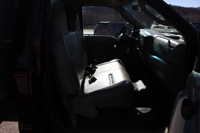 Used 2004 Ford F350 XL AWD/4WD image 25