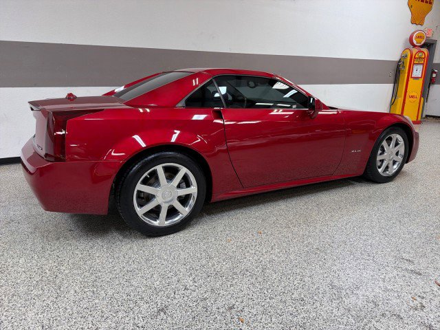 Used 2004 Cadillac XLR image 28