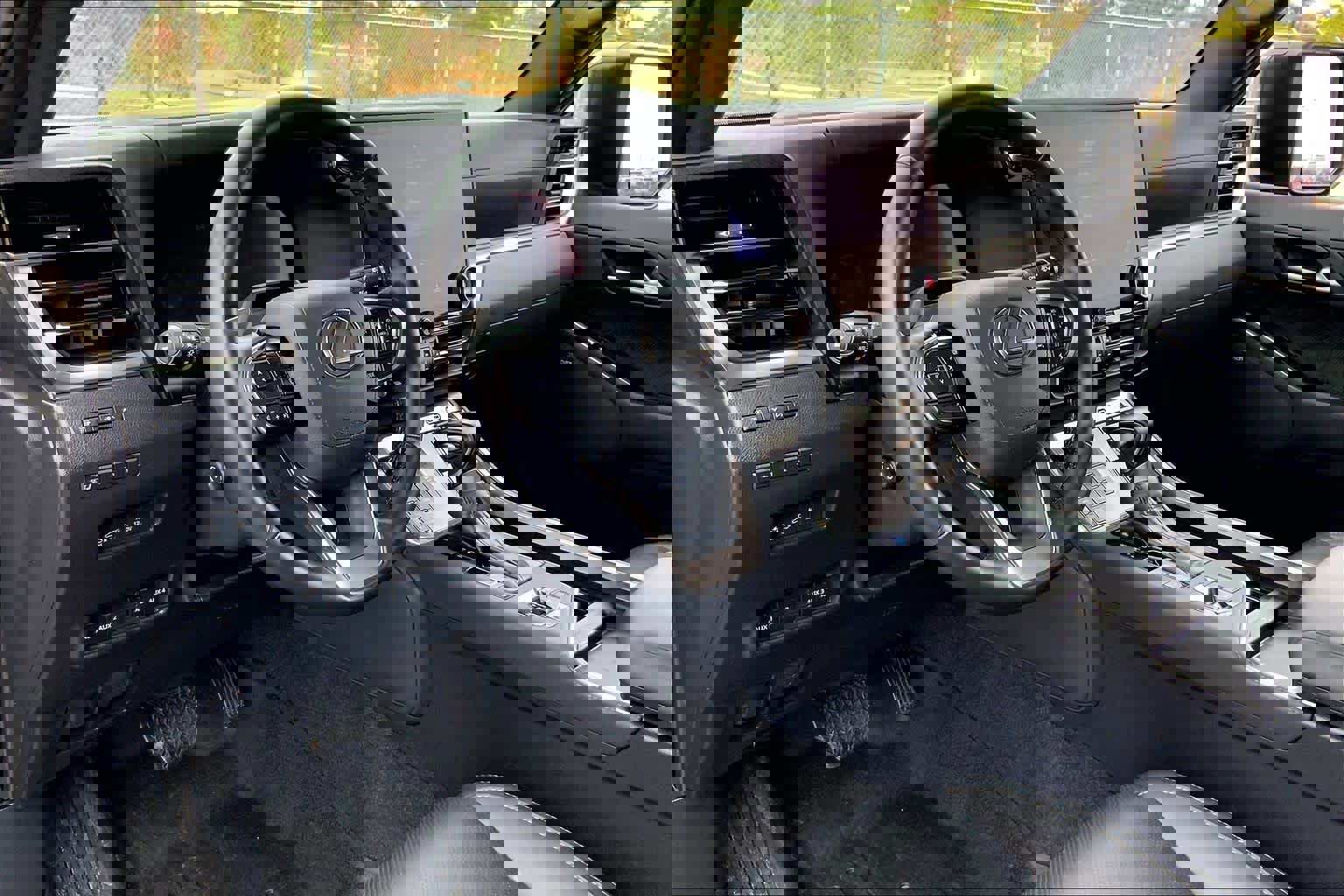 Used 2025 Lexus GX 550 image 16