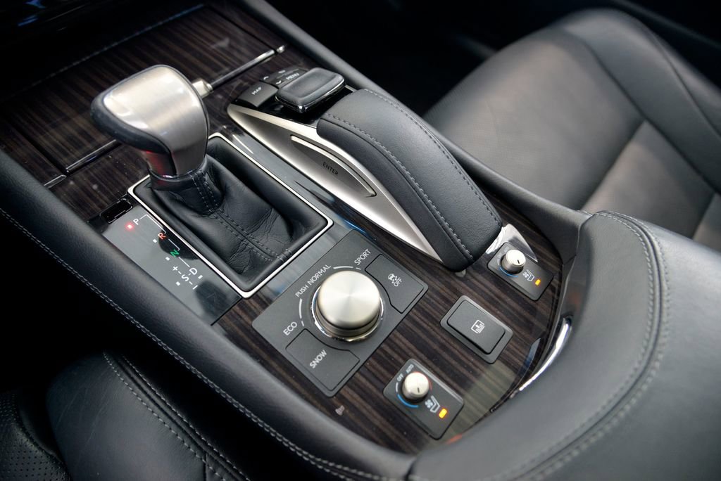 Used 2017 Lexus LS 460 AWD w/ Comfort Package image 27