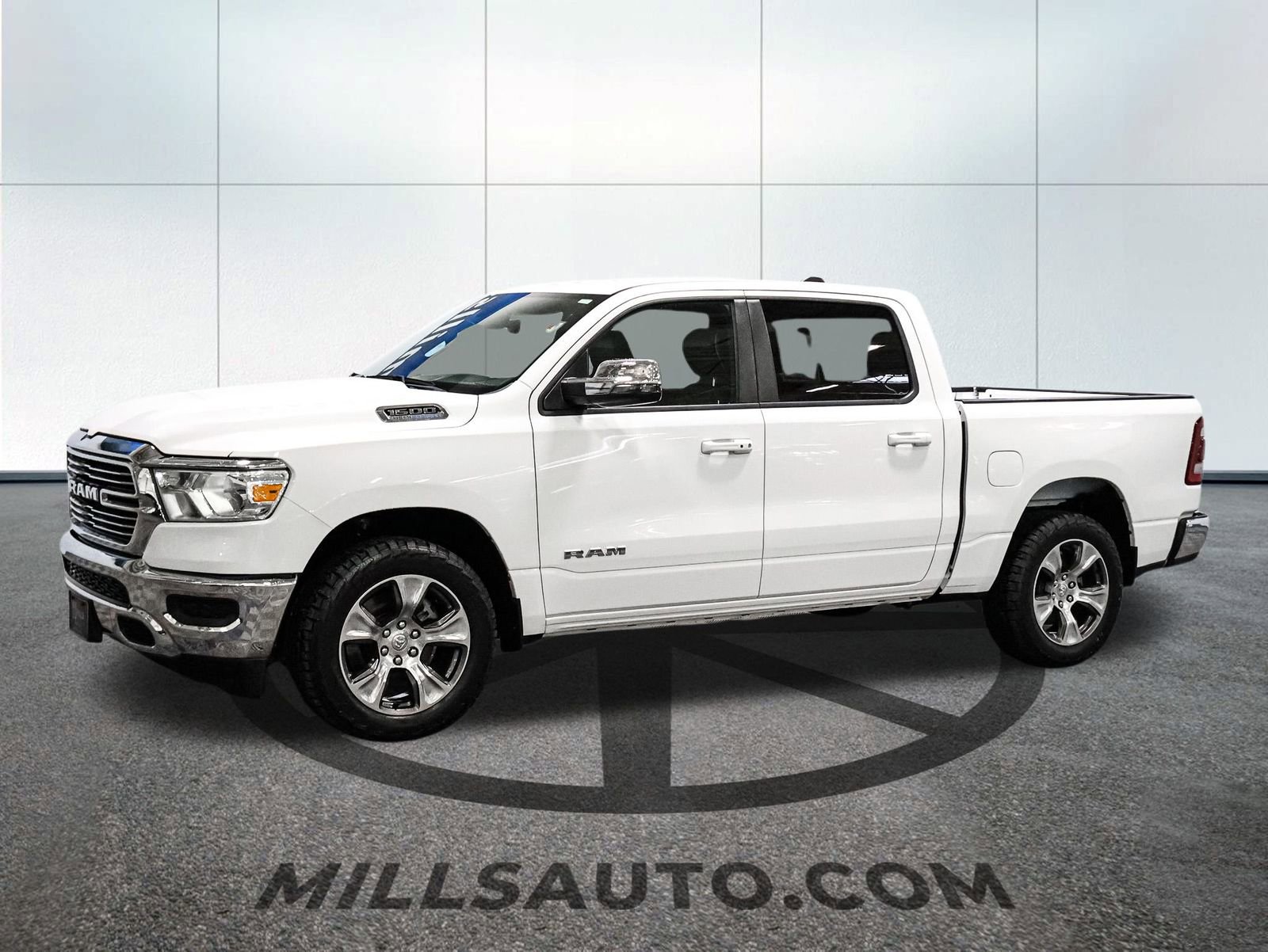 Used 2023 RAM 1500 Laramie image 2
