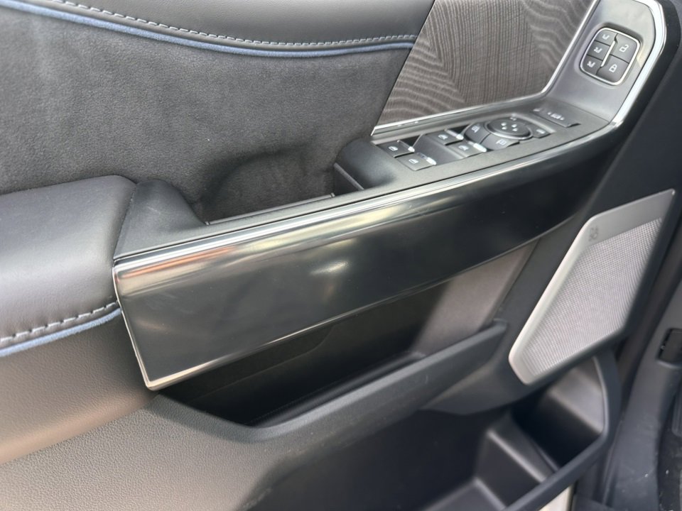 New 2025 Ford F250 Platinum image 41