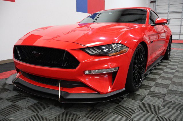 Used 2019 Ford Mustang GT Premium w/ GT Performance Package RWD image 3