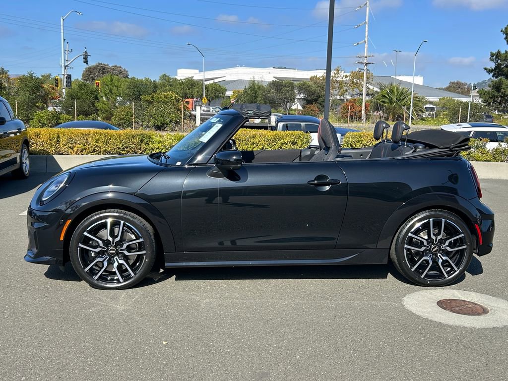 New 2026 MINI Cooper S image 2