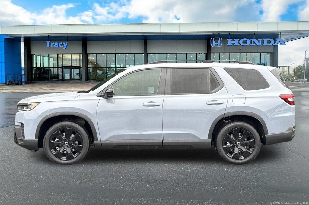 New 2026 Honda Pilot Black Edition image 12