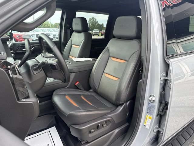 Used 2025 GMC Sierra 2500 AT4 w/ AT4 Premium Plus Package AWD/4WD image 15