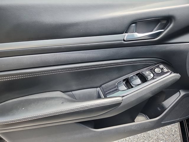 Used 2020 Nissan Altima 2.5 SV FWD image 12
