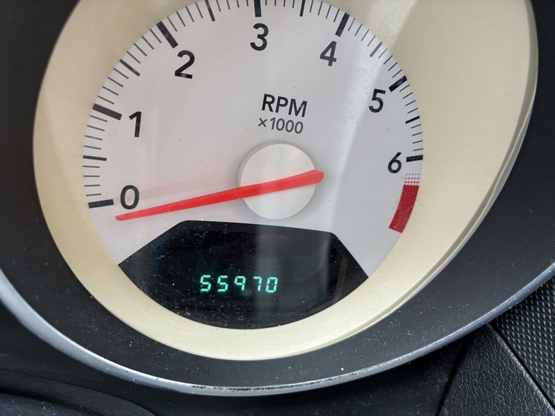 Used 2009 Dodge Caliber SXT FWD image 8