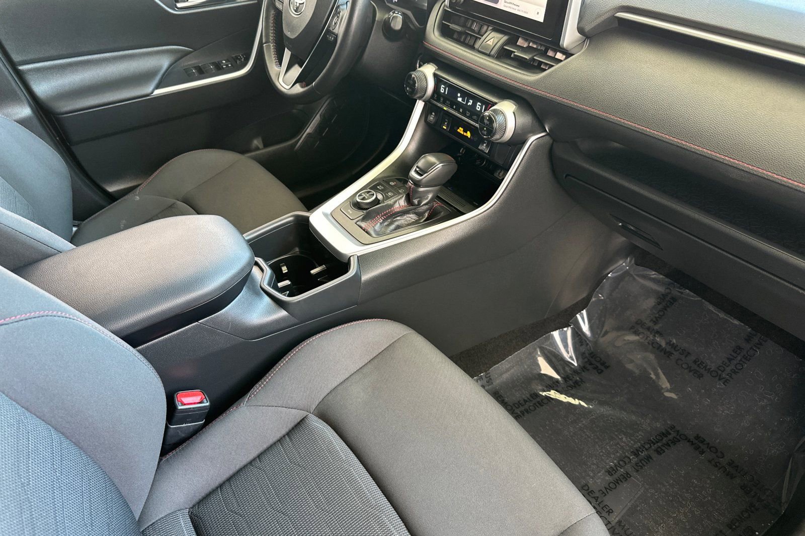 Used 2023 Toyota RAV4 SE w/ Weather & Moonroof Package AWD/4WD image 17