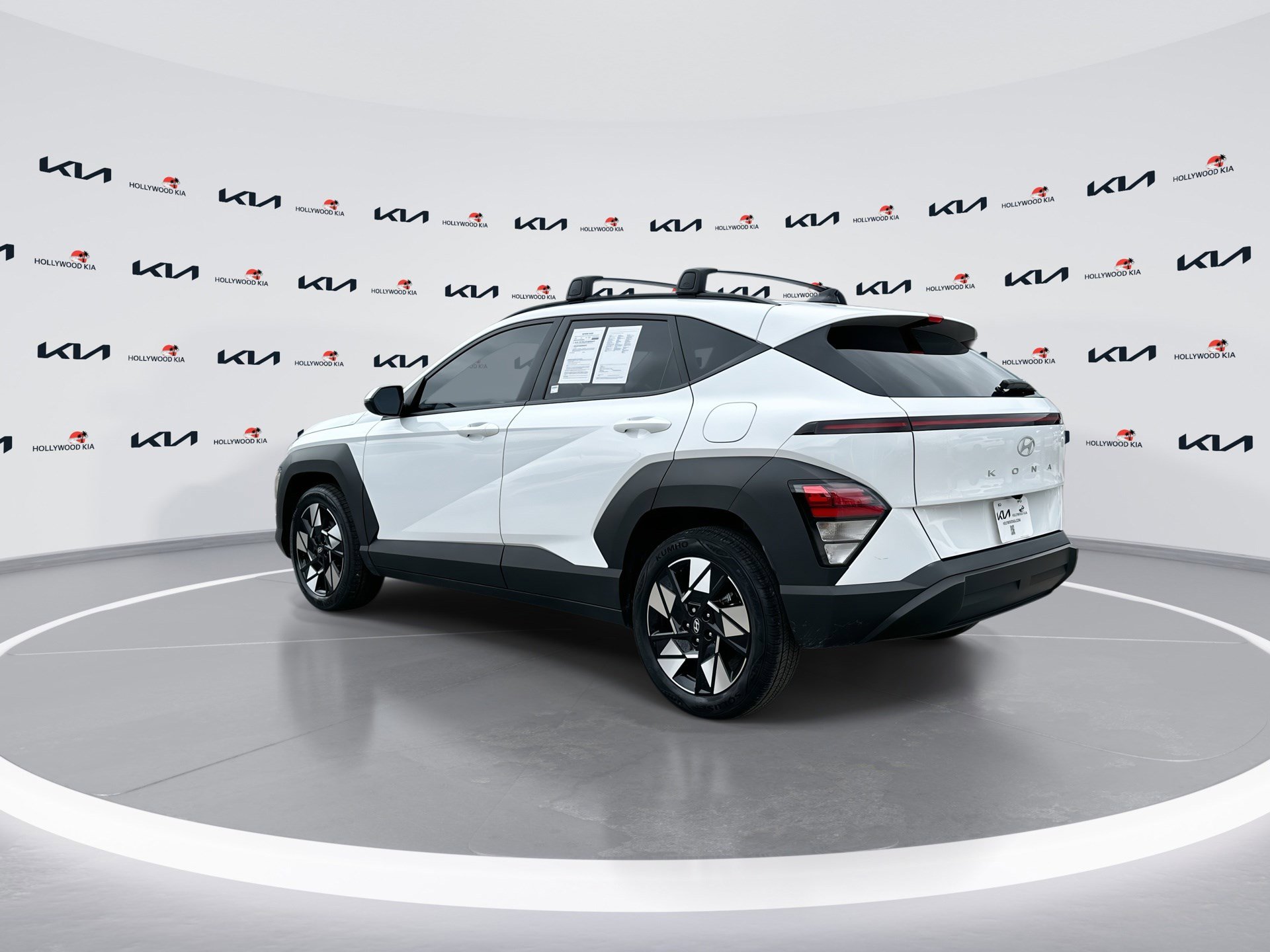 Used 2025 Hyundai Kona SEL image 6