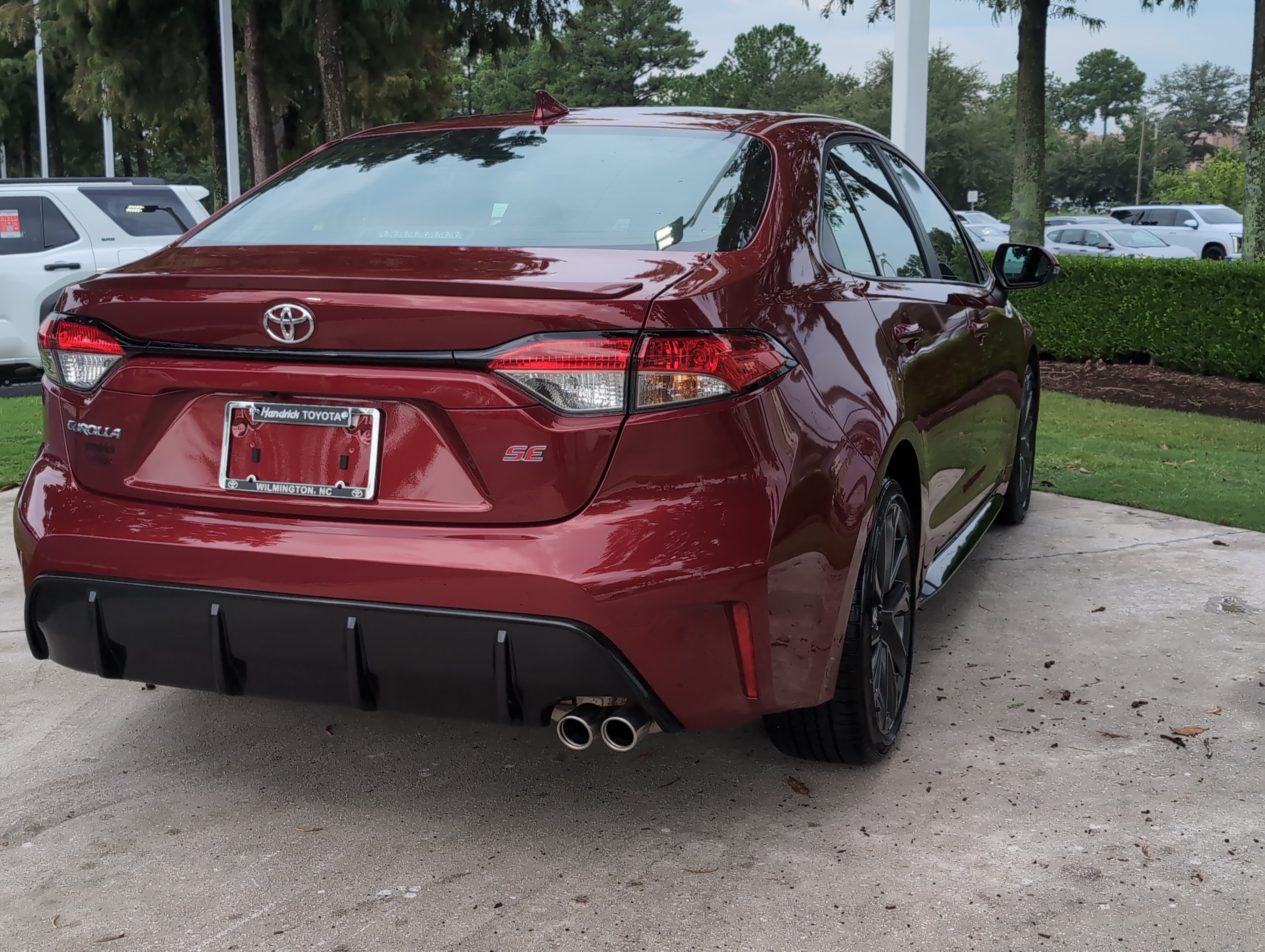 Certified 2025 Toyota Corolla SE w/ SE Premium Package FWD image 10